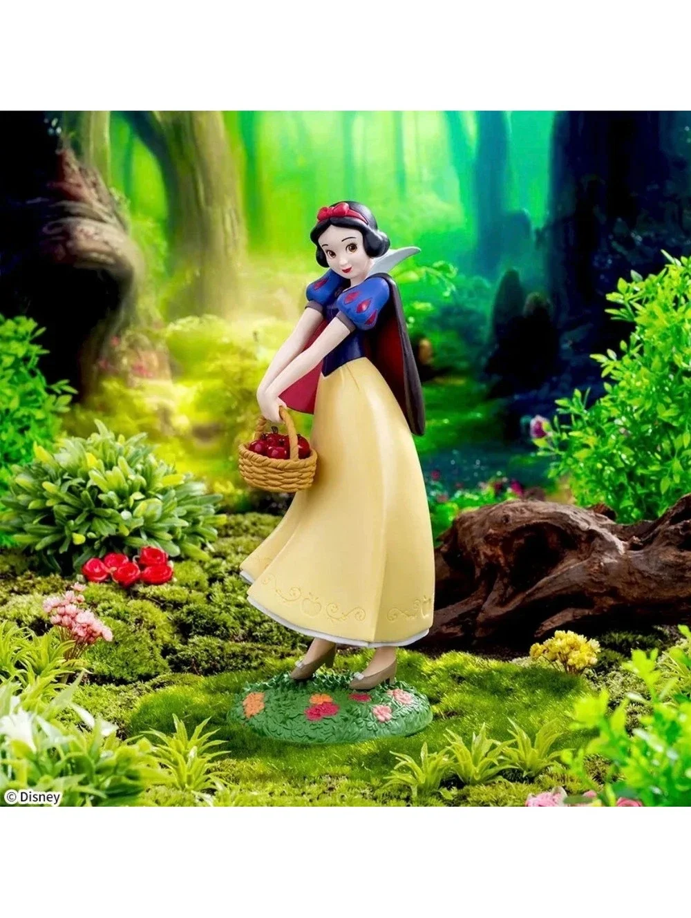 Disney Snow White and the Seven Dwarfs Luminasta Figure by SEGA
